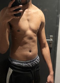 Dihhstroyer - Male escort in Johannesburg Photo 1 of 1