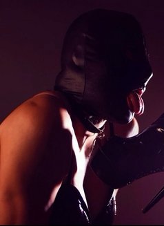 DIJA~SUBMISSIVE SLAVE - puta in Abu Dhabi Photo 11 of 12