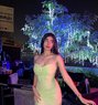 Diksha - escort in Abu Dhabi Photo 3 of 4