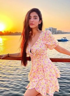 Diksha - escort in Dubai Photo 2 of 6