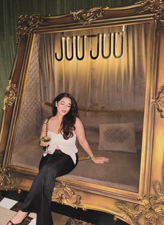 Diksha - escort in Guwahati Photo 4 of 5