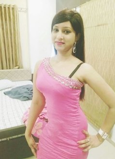 Diksha - escort in New Delhi Photo 1 of 2