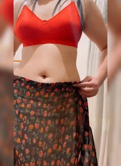 Diksha - escort in Noida Photo 4 of 14