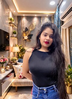 Diksha - escort agency in Noida Photo 8 of 9