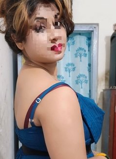 Diksha - escort in Pondicherry Photo 1 of 3