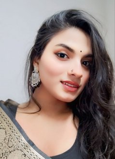 Diksha - Transsexual escort in Kolkata Photo 2 of 2