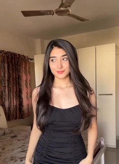 Diksha Stunning Escort - puta in Dubai Photo 3 of 5