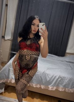 Dilan - Transsexual escort in İstanbul Photo 18 of 19