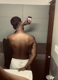 Dilan - One night Young BF - Male escort in Colombo Photo 6 of 7