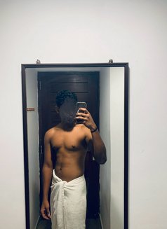 Dilan/ Vip - Male escort in Colombo Photo 2 of 3