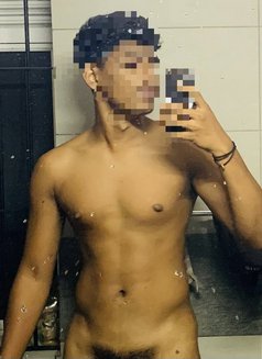 Dilan Vip - Male escort in Colombo Photo 1 of 6