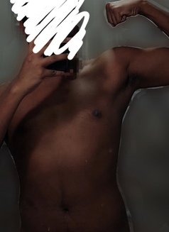 Dilhara 24M - Acompañantes masculino in Colombo Photo 2 of 3