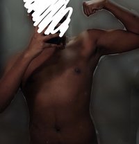 Dilhara 24M - Male escort in Colombo