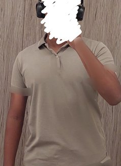 Dilhara 24M - Acompañantes masculino in Colombo Photo 3 of 3