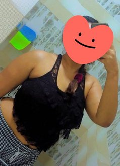 Dileka - Vandana & Nadee Lesbians - puta in Colombo Photo 7 of 16