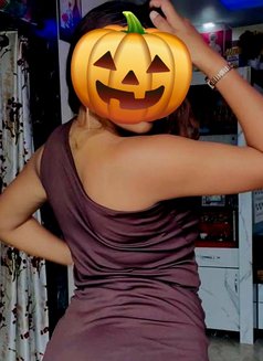 Dileka - Vandana & Nadee Lesbians - puta in Colombo Photo 12 of 16