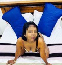 Dilki - escort in Colombo
