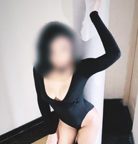 Dilly Independent Meets - escort in Colombo