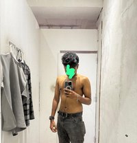 Dilmith - Male escort in Colombo