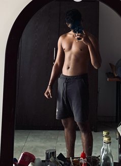 Dilo Vip - Male escort in Colombo Photo 1 of 4