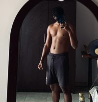 Dilo Vip - Male escort in Colombo