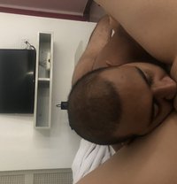 Dilon Milf Eater - Male escort in Colombo