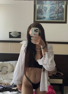 Dilona - escort in Phuket Photo 1 of 7