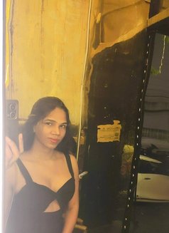 Dilsha - Transsexual escort in Bangalore Photo 1 of 10