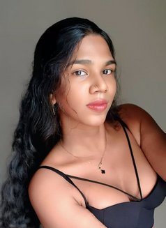 Dilsha - Transsexual escort in Bangalore Photo 3 of 10