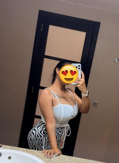 Dilsha for Cam and Real Meet - escort in Colombo Photo 2 of 5