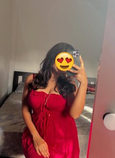 Dilsha for Cam and Real Meet - escort in Colombo Photo 3 of 5