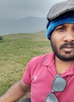 Dilshan - Masajista in Colombo Photo 1 of 10