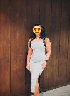 Dilshani for Cam and Real Meet - escort in Colombo Photo 5 of 6