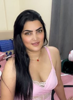 Dilya - escort in Muscat Photo 6 of 7