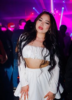 Dilya - escort in Al Manama Photo 9 of 11