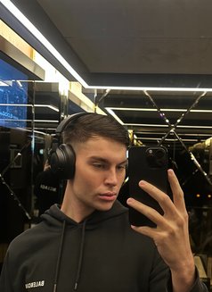 Dima massage 🏽‍♂️ - Male escort in Dubai Photo 5 of 14