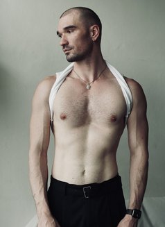 Dima Vortex - Male escort in Bangkok Photo 3 of 6