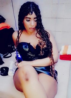 Dimble - puta in Riyadh Photo 3 of 8