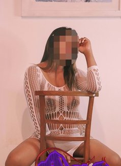 Dimithri Nithya - escort in Colombo Photo 17 of 20