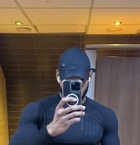 Dimitri24 Cm - Acompañantes masculino in Dubai