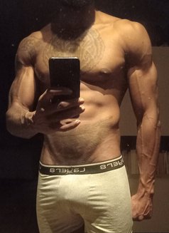 Dimitri24 Cm - Male escort in Amsterdam Photo 3 of 3