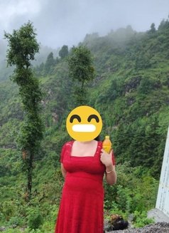Dimple Housewife - escort in New Delhi Photo 2 of 3