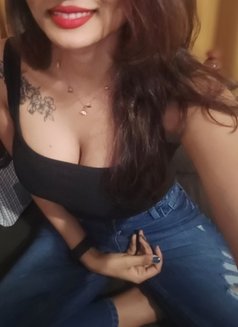 Dimple - Transsexual escort in Kochi Photo 14 of 14