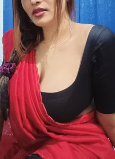 Dimple - Transsexual escort in Kochi Photo 30 of 30