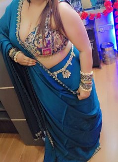 Dimple Kaur - puta in New Delhi Photo 3 of 3