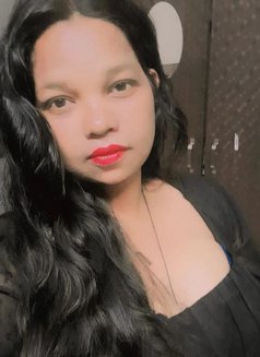 Dimple Premium Escort From Kerla - puta in Hyderabad Photo 2 of 4