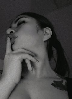 Dimple - escort in Abu Dhabi Photo 15 of 15