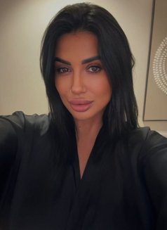 Dina - Masajista in Riyadh Photo 2 of 4