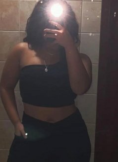 Dina - puta in Cairo Photo 2 of 3