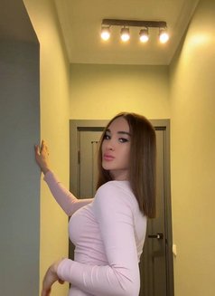 Dina - Transsexual escort in Riyadh Photo 1 of 8